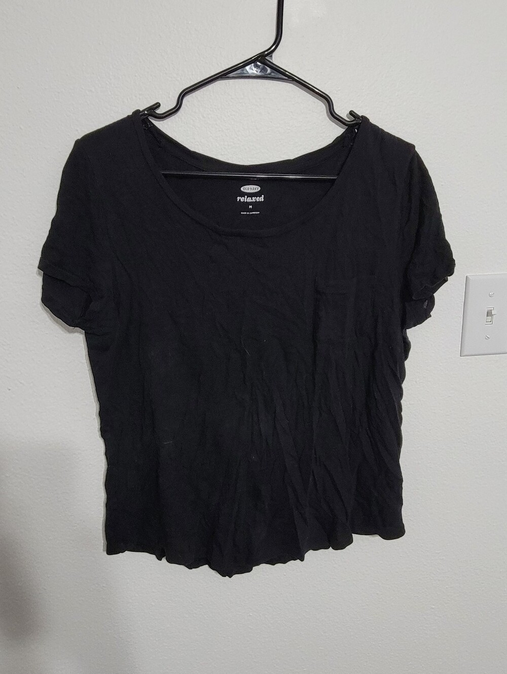 Old Navy Black Scoop Neck Short Sleeve Tee